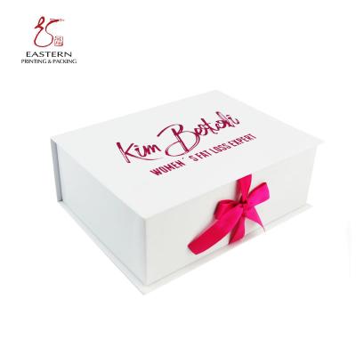 China Recyclable Ribbon Tie Gift Boxes / Packaging Cardboard Box With Ribbon Tie for sale