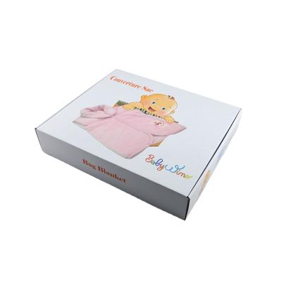 China Recycled Materials Accepted Customized Packaging Baby Clothing Blanket Corrugated Box With Handle for sale