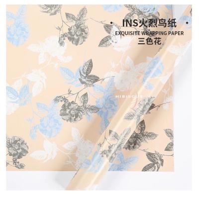 China New Design Recyclable Waterproof Flower Wrapping Paper Florist Wrapping Paper Roll for sale