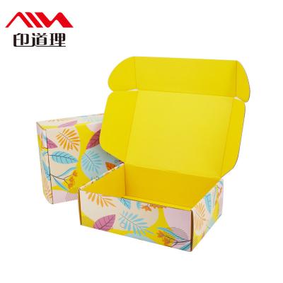 China Recyclable Cardboard Paper Customized Packaging Boxes Underwear Corrugated Packaging Ecommerce Mailing Listing Boxes For Underwear for sale