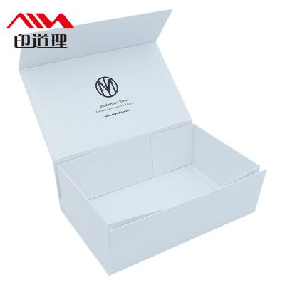 China White Recyclable Folding Ribbon Apparel Gift Box White Shipping Magnetic Gift Box Large for sale