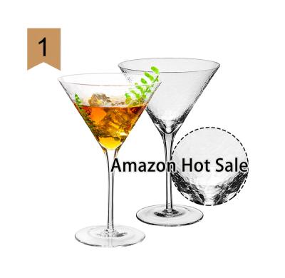 China Luxury Unique Hammered Cocktail Martini Glasses Samlife Wholesale Martini Glasses for sale