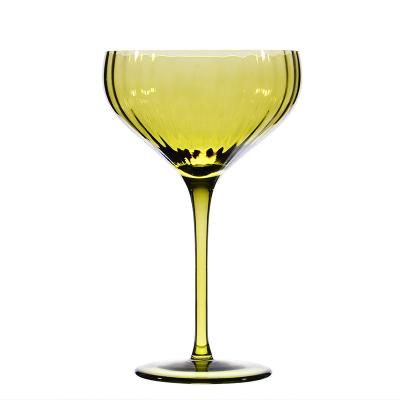 China Samlife Custom Unique Creative Bar Flat Bottom Colored Ribbed Glass Martini Coupe Cocktail Glass Mixing Martini Coupe Cocktail Glasses for sale