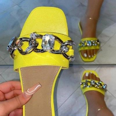 China 2021 new latest fashion trend style girls shoes ladies women slippers flat sandals pearl slippers for sale