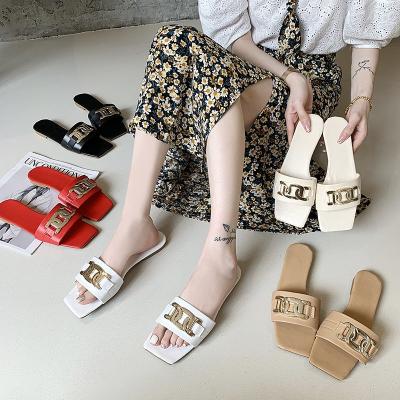 China Flat 2021 summer flat sandals for women decoration chain ladies sandals cheap chain the latest for sale