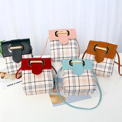 China casual& Women's Cross Body Camera Women's Cell Phone Purses Mini Handbags Summer Fashion Stripe Girl Cell Phone Handbag Ladies Shoulder Small for sale