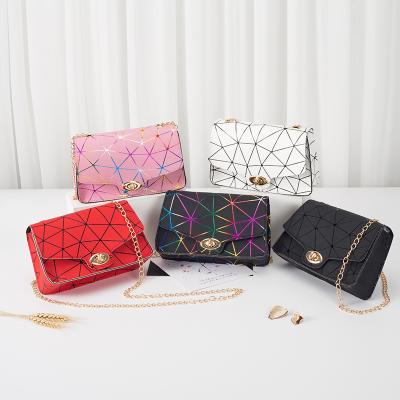 China Hot Sale Fashion Casual 2021 Summer Ladies PU Chain Bags Women Handbags Laser Dinner Phone Chain Cross - Body Bag for sale