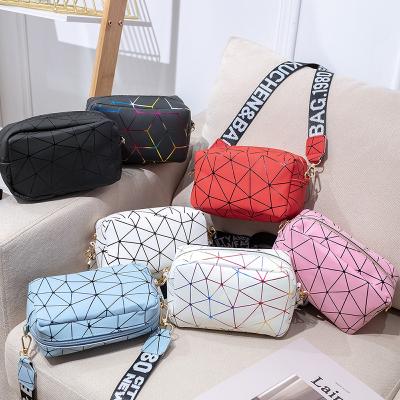 China Other 2022 wholesale custom fashion waist bags PU laser ladies pinch small women mini handbags for sale