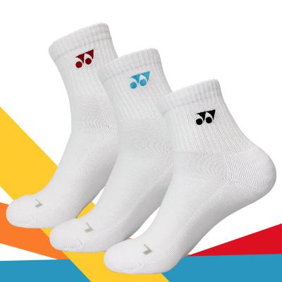 China Yonex Breathable Sports Crew Socks Badminton Socks for sale