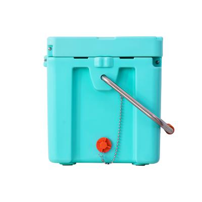 China New arrivals raincoats 2021 promotional items rotomolded cooler box for sale