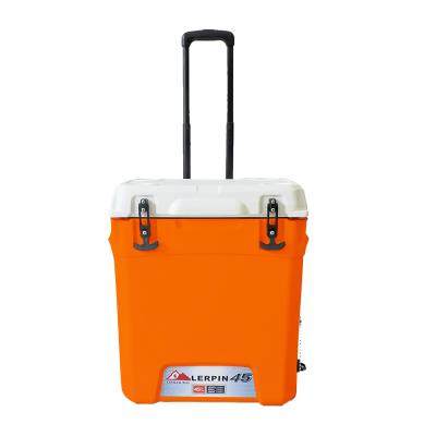 China LERPIN-45L-A 45L waterproof plastic hard cooler box with wheels made in China for sale