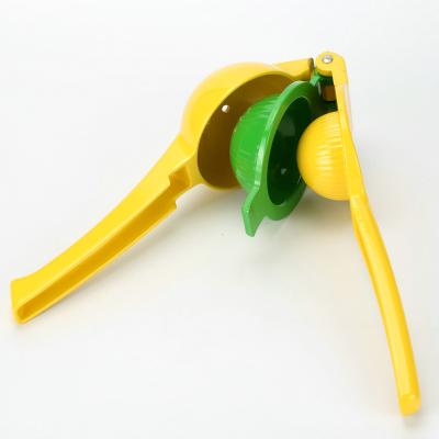 China Best Quality Viable Free Sample Amazon Squeezer Metal Yellow Lemon Lime Manual Squeezer With Cheap Factory Price for sale