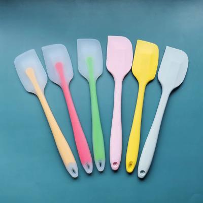 China Sustainable Baking Tools Silicone Integral Spatula For Cake Cream Spatula Stirring Scraper With High Temperature Resistance for sale