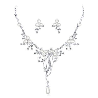 China Imitation PEARL Pearl Bridal Jewelry Sets For Women Silver Color Rhinestone Necklace Earring Wedding for sale