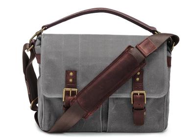 China Outdoor Canvas Crossbody Messenger Bag Grey , Casual Messenger Bags With Pockets for sale