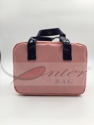 China Small Pink Zipper Cooler Bags , Leak Proof Soft Sided Coolers Reusable for sale