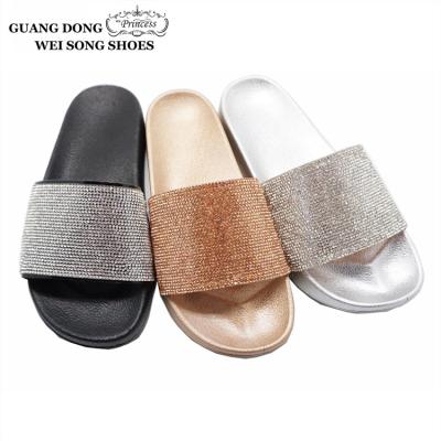 China New Product European Fashion Style Women Diamond PVC Indoor Outdoor Slipper for sale