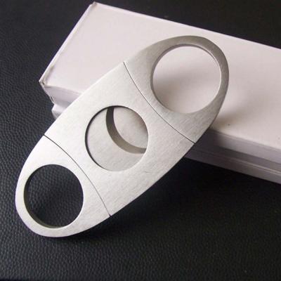 China Hot Selling Minimalist Cigar Accessories Wholesale High Quality Cigar Scissors Stainless Steel Cutter Cigar Utensil for sale