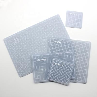 China Cutting Tools Multi-size 3mm PVC A3-A4 Translucent Cutting Mat For DIY Hand Count for sale