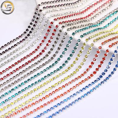 China Super Flatback Shine Silver Claw Multiple Colors Narrow Crystal Rhinestone Glass Cup Chain Chain for sale