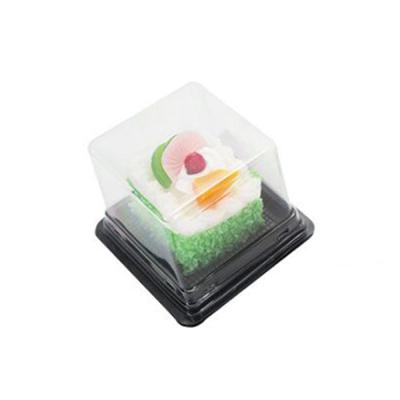 China Disposable Cake Tray With Lid Cakes And Cookies Trays Plastic Square Cake Container for sale