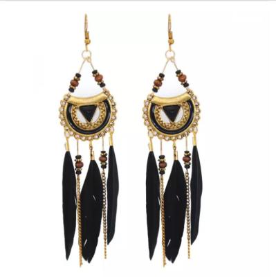 China Long Tassel Fashion Feather Casual/Sporty Ethnic Boho Style Big Dangle Statement Earring Wedding Earrings for sale