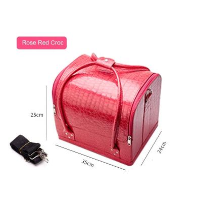 China Custom Made Luxury Travel Bag Lady Manufacturer Portable Large Toiletry Makeup Bag Factory Beauty Kit Beauty Corsmetic Case for sale