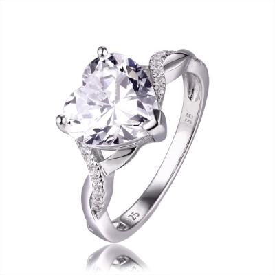 China Beautiful CLASSIC Luxury Heart Shape Wedding Ring In 925 Sterling Silver Engagement Rings With Rhodium Plated CZ for sale