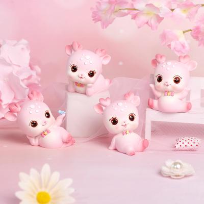 China Other Factory Little Moe Deer Decoration Resin Crafts Cake Decorating Creative Gifts for sale