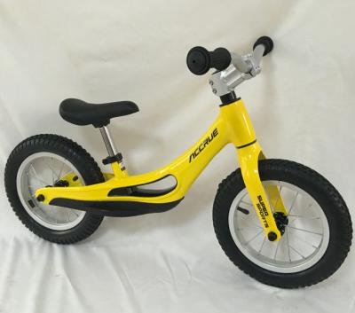 China 2019 New Magnesium Alloy Design Magnesium Alloy Balance Bike for sale