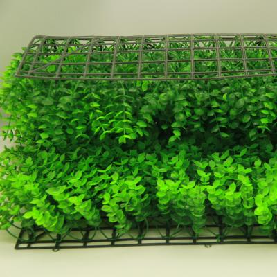 China cheap price Artificial Boxwood Panels Topiary Hedge Artificial Greenery Panels for Wall Garden Decoration for sale