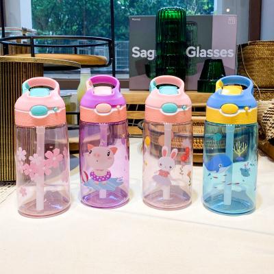 China 480ml Sustainable Kids Plastic Water Bottle Children's Cartoon Anti-Clog Cup Baby Water Cup With Straw for sale