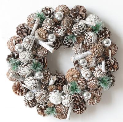 China Natural Christmas braids decorations pinecone garlands in hotel shop window for sale