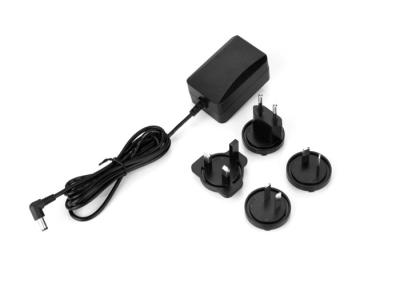 Chine Huoniu Adaptateur électrique à prise universelle 100 240v Entrée CA 24W US/EU/UK/AU 5.5*2.1mm à vendre