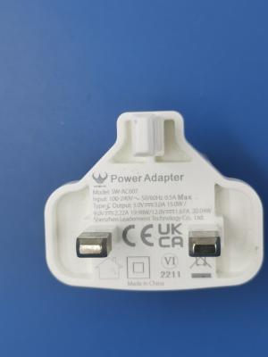 China Adaptador de cargador de pared turbo ligero con protección contra la sobrecorriente 2.22A Salida certificado CE/FCC/RoHS en venta