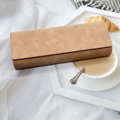 China Classic High Quality Fashionable Leather Case Bag Envelope Packing Case for Glasses and Sunglasses for sale