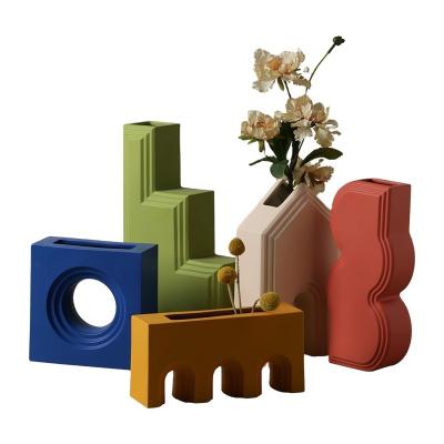 China Hot Selling Beautiful Nordic Style Ornaments Architecture Art Geometric S Shape Creative Ceramic Vase for sale