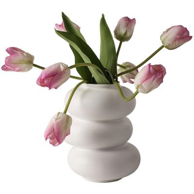 China Wedding Gift Centerpiece Porcelain Table Top White Ceramic Flower Vase Low MOQ Minimalist Modern Home Decoration for sale