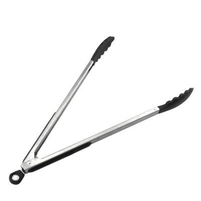 China Easily cleaned long stainless steel barbecue tongs with silicone tips and locking head for sale