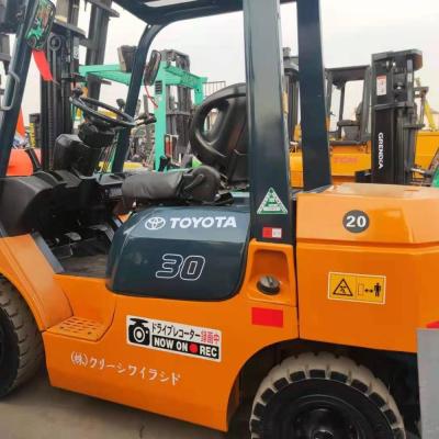 China Hotels Used JAPAN Forklift 1.5ton 2.5ton 3 Ton TOYOT A 7F Diesel Forklift For Sale In Shanghai for sale