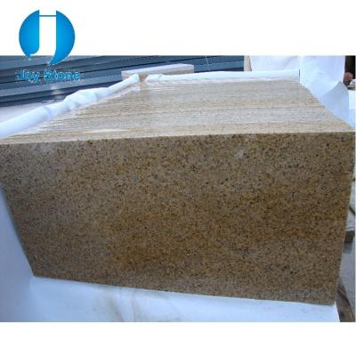 China Cheap Modern Rusty Yellow G682 Sunset Gold Paver Natural Stone Flooring Split Design Sand Granite Tile Countertops () for sale