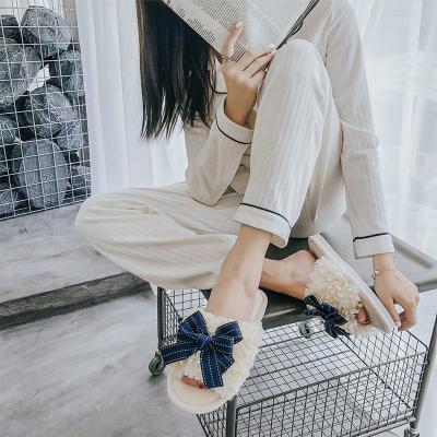 China 2021 Fashion Trend Furr Non-slip Warm Plush Slippers Fashion Trend Winter Sandals Indoor Ladies Slippers For Women for sale