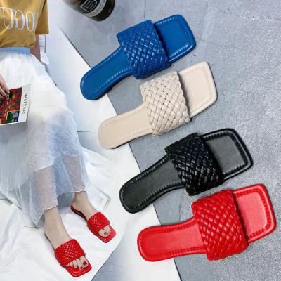 China Fashion New Arrivals Women's Fashion Trend New Arrivals Sandals Woven Flat Slippers Outer Fashion Customize Beach Slippers for sale