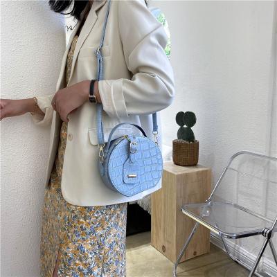 China 2021 New Fashion Style Crocodile Style Handbag Shoulder Messenger Round Cake Western Bag for sale