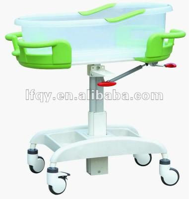 China Commercial Furniture Adjustable Infant Crib, Infant Crib Hutch, Baby Cradle for sale