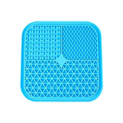 China Stocked hot sell food safe lick pad puppy licking mats and distraction plate treat mat with suction cups silicone dog lick mat for sale