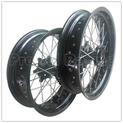 China Zwarte aluminium motorfiets Supermoto wielen met CNC-hub en 3.50-17 