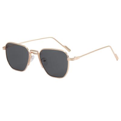 China Designer Fashion Square Gold Glass 2022 Hot Amazon Tiktok New Styles Frame Double Bridge Metal Men Sunglasses Candy Colors Retro Glass Eyewear Women for sale