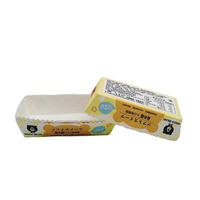 China Disposable Rectangular Cake Paper Cup , Dessert Paper Cup With Mini Cute Bear Pattern for sale