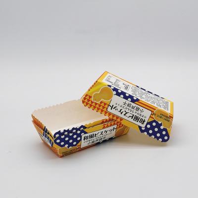 China Disposable orange rectangular paper cake cup, which can hold snacks and cookies for sale